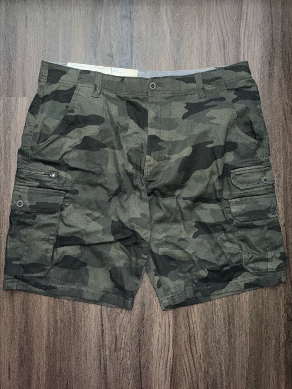 Men's Camo Cargo Shorts - Green XXL - NWT Iron Co